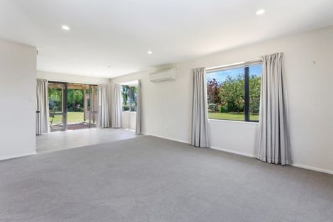 Photo of property in 7 Willowside Place, Amberley, 7410