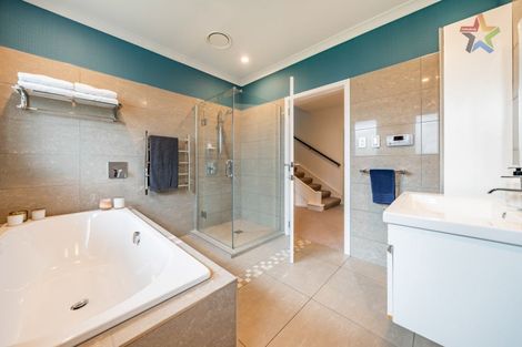 Photo of property in 11 Chilton Grove, Hutt Central, Lower Hutt, 5010