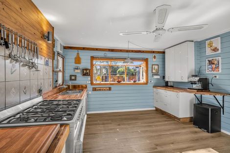 Photo of property in 6 Avoca Place, Darfield, 7510