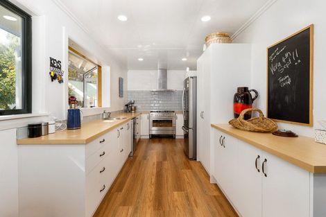 Photo of property in 43 Holdaway Street, Riversdale, Blenheim, 7201