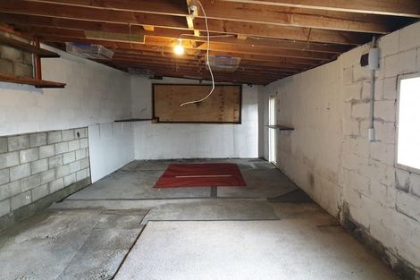 Photo of property in 42 Strathavon Road, Miramar, Wellington, 6022