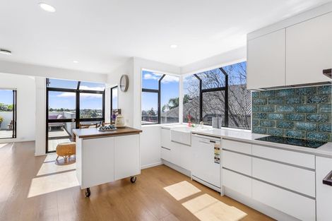 Photo of property in 1/13 Mizpah Road, Waiake, Auckland, 0630