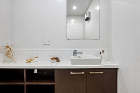 Photo of property in 2/318 Barbadoes Street, Christchurch Central, Christchurch, 8011