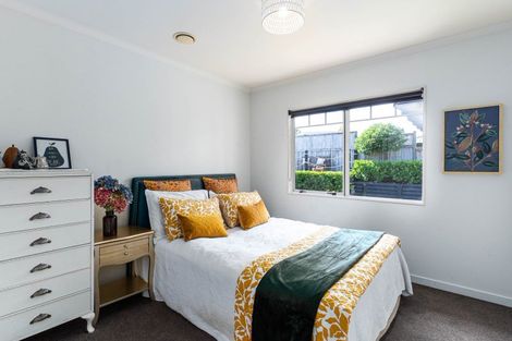 Photo of property in 3 Ursula Drive, Feilding, 4702