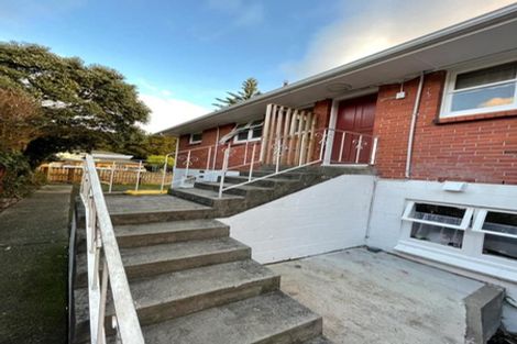 Photo of property in 32 Walpole Avenue, Hillpark, Auckland, 2102