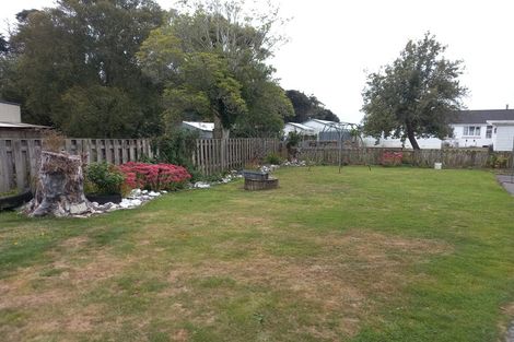 Photo of property in 14 Bridge Street, Tuatapere, 9620
