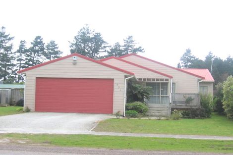 Photo of property in 304 Matarangi Drive, Matarangi, Whitianga, 3592