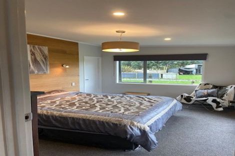 Photo of property in 84 Kaihau Road, Karioitahi, Waiuku, 2683