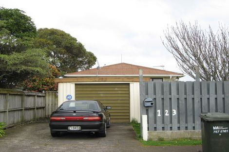 Photo of property in 123 Broadway, Waitara, 4320