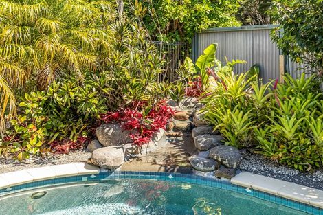 Photo of property in 93 Tarapatiki Drive, Whitianga, 3510