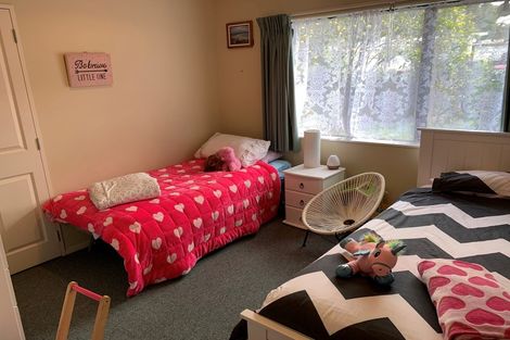 Photo of property in 32a Pine Road, Orewa, 0931