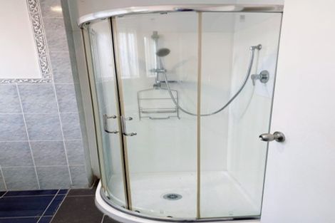 Photo of property in 329 East Coast Road, Mairangi Bay, Auckland, 0630