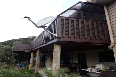 Photo of property in 50 Glenesk Road, Piha, New Lynn, 0772