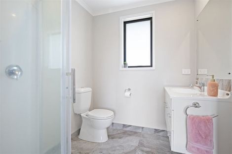 Photo of property in 36 Raithburn Terrace, Pokeno, 2402