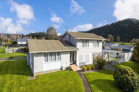 Photo of property in 1 Moehau Grove, Trentham, Upper Hutt, 5018