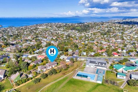 Photo of property in 2/14 Thelma Crescent, Torbay, Auckland, 0630