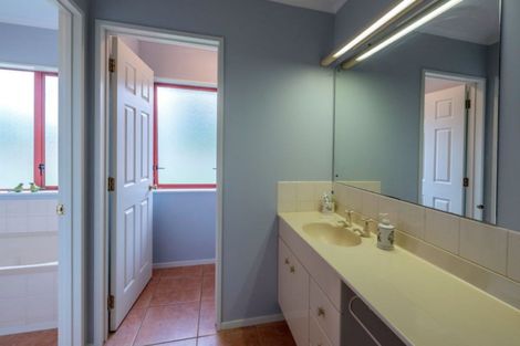 Photo of property in 7 Tararua Crescent, Otaki, 5512