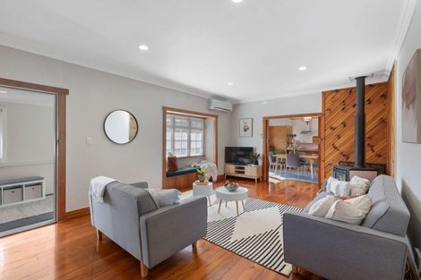 Photo of property in 1 Kent Road, Regent, Whangarei, 0112