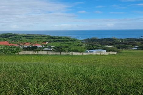 Photo of property in 13 Nancy Wake Place, Cable Bay, 0420