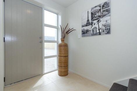 Photo of property in 2/23 Beatty Street, Melville, Hamilton, 3206