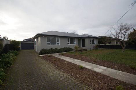 Photo of property in 39 Middlepark Road, Sockburn, Christchurch, 8042