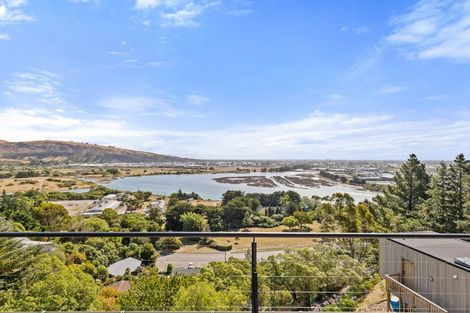 Photo of property in 5 Osmond Lane, Mount Pleasant, Christchurch, 8081