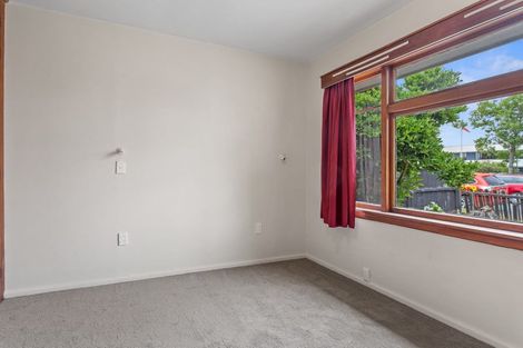 Photo of property in 180 Main North Road, Redwood, Christchurch, 8051