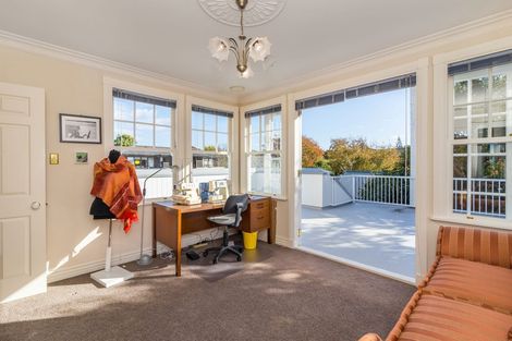 Photo of property in 32 Military Road, Boulcott, Lower Hutt, 5010