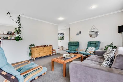 Photo of property in 28 Antrim Place, Nawton, Hamilton, 3200