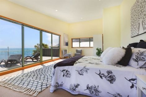 Photo of property in 10 Ocean Parade, Pukerua Bay, 5026