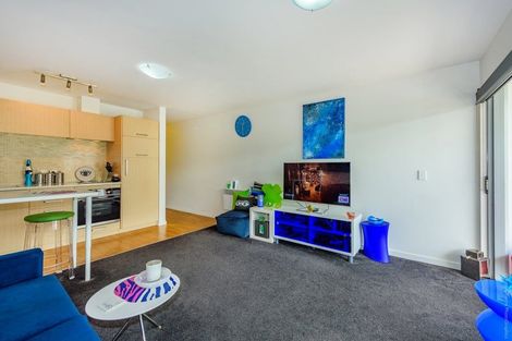 Photo of property in 2/180 Peterborough Street, Christchurch Central, Christchurch, 8013