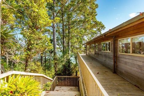 Photo of property in 467 Heatley Road, Whakapirau, Maungaturoto, 0583