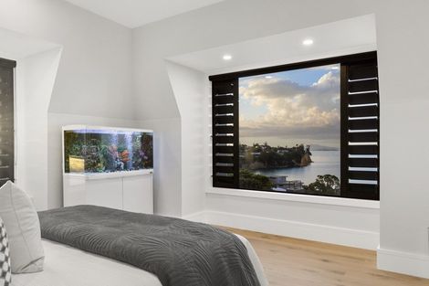 Photo of property in 16 Island View Terrace, Cockle Bay, Auckland, 2014