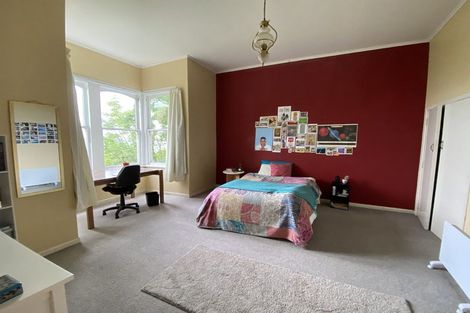 Photo of property in 74 Fairlie Terrace, Kelburn, Wellington, 6021