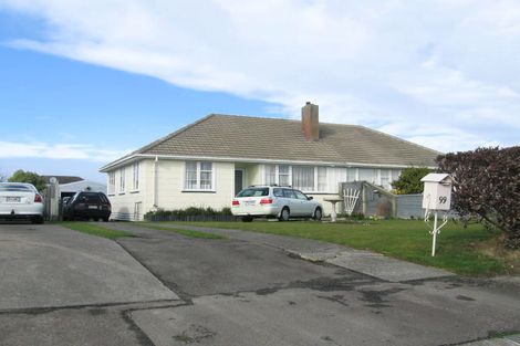 Photo of property in 99 Clyde Crescent, Roslyn, Palmerston North, 4414