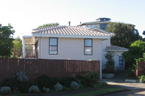 Photo of property in 9a Frances Street, Waikanae Beach, Waikanae, 5036