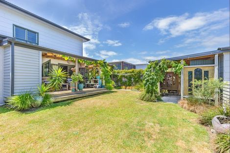Photo of property in 101 Koputara Road, Himatangi Beach, Foxton, 4891