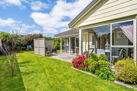 Photo of property in 20 Memphis Grove, Totara Park, Upper Hutt, 5018