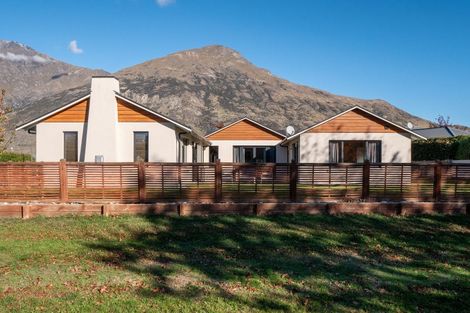 Photo of property in 48 Erskine Street, Lake Hayes, Queenstown, 9304
