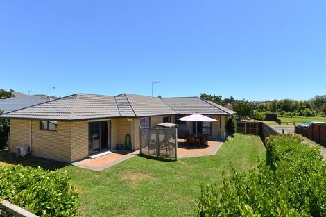 Photo of property in 51 Twickenham Place, Nawton, Hamilton, 3200