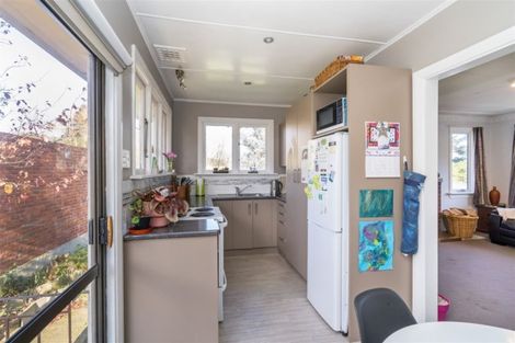 Photo of property in 10 Waldron Crescent, Green Island, Dunedin, 9018