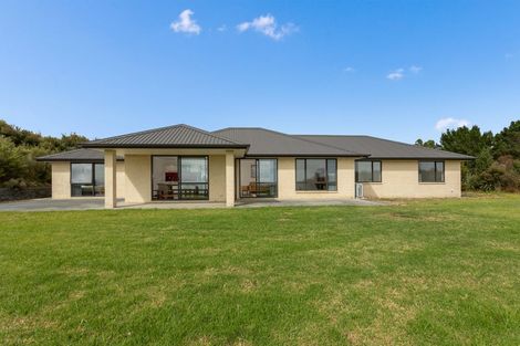 Photo of property in 103 Mcleod Road, South Head, Helensville, 0874