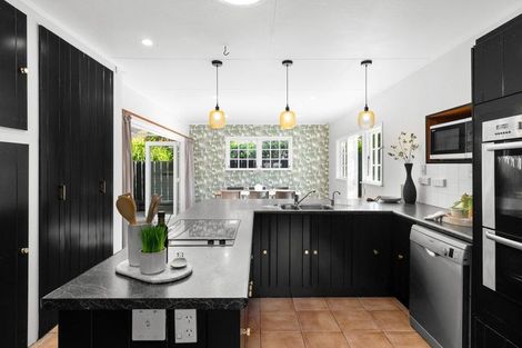 Photo of property in 28 Ranfurly Road, Feilding, 4702