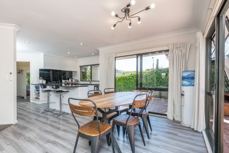 Photo of property in 2 Ridley Green, Churton Park, Wellington, 6037