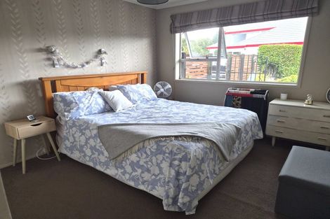 Photo of property in 142b Totara Drive, Pukete, Hamilton, 3200