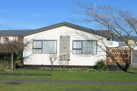 Photo of property in 33 Caulfield Place, Nawton, Hamilton, 3200