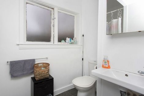 Photo of property in 94a Selwyn Street, Somerfield, Christchurch, 8024