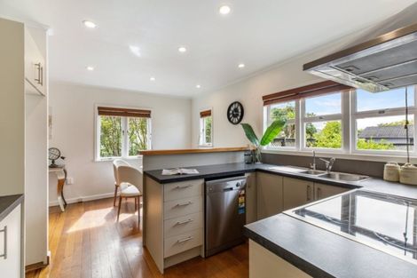 Photo of property in 1/7 Woodside Road, Massey, Auckland, 0614
