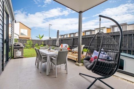 Photo of property in 2 Courage Road, Papakura, 2110