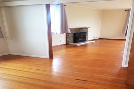 Photo of property in 36 Larne Avenue, Pakuranga Heights, Auckland, 2010